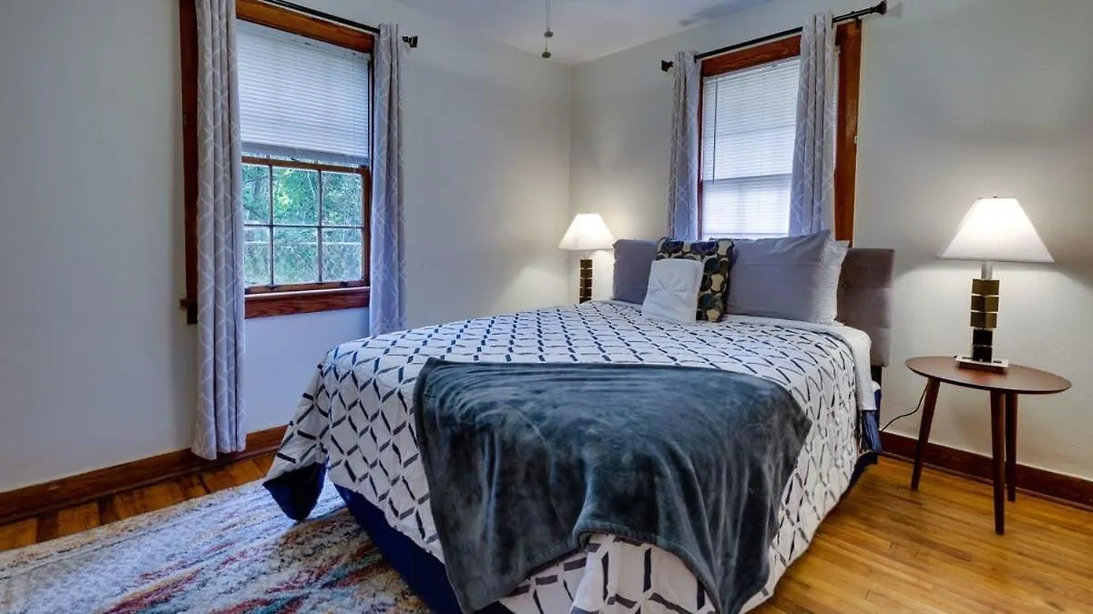 Retro Rainbow At Herb River-Highlighter Hideaway #5 Savannah Casa vacanze